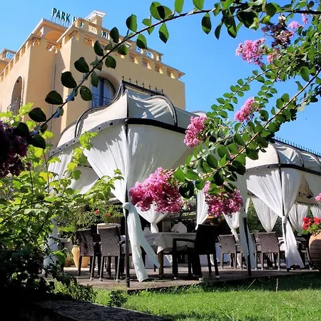 Park Hotel 3*